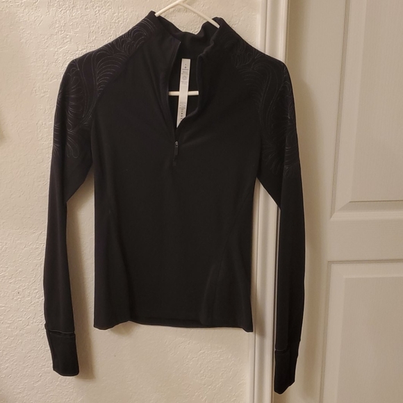 Lululemon Toasty Tech 1/2 Zip - Picture 1 of 4
